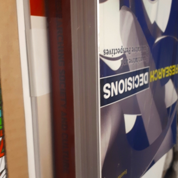 Textbooks - Picture 3 of 4